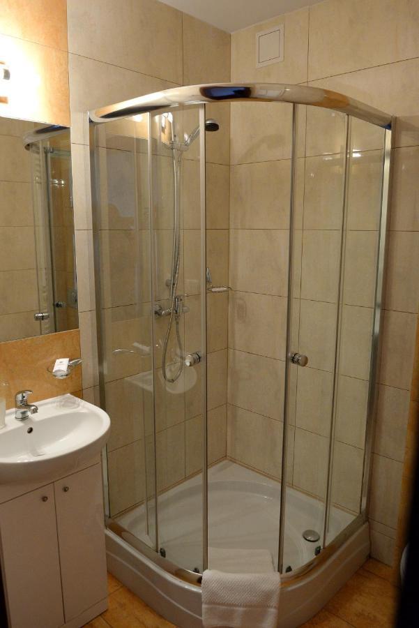 ברז'סקו Quest Hotel - Dawniej Hotel Planeta מראה חיצוני תמונה