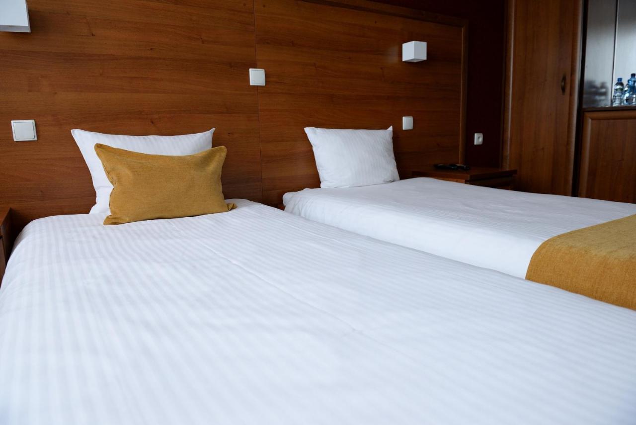 ברז'סקו Quest Hotel - Dawniej Hotel Planeta מראה חיצוני תמונה