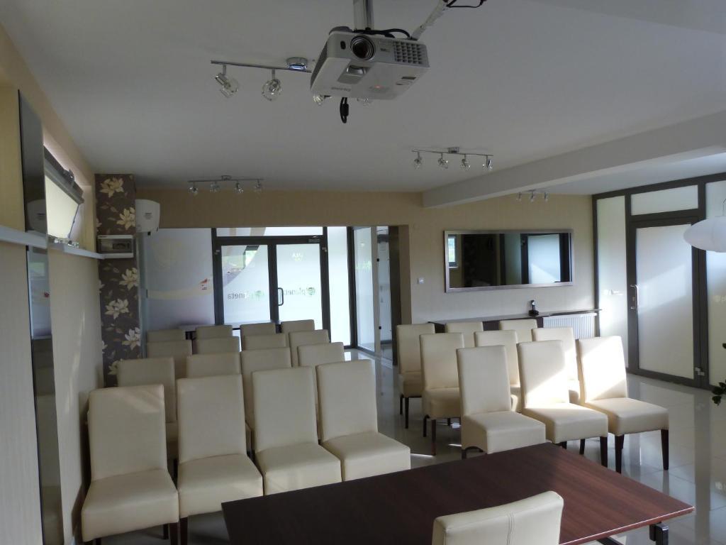 ברז'סקו Quest Hotel - Dawniej Hotel Planeta מראה חיצוני תמונה